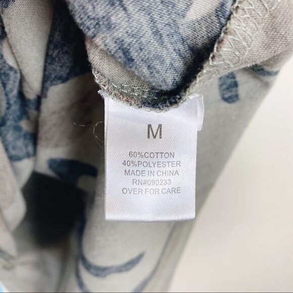 PacSun Camo Tee Longer Fit Rounded Hem - Picture 5 of 5